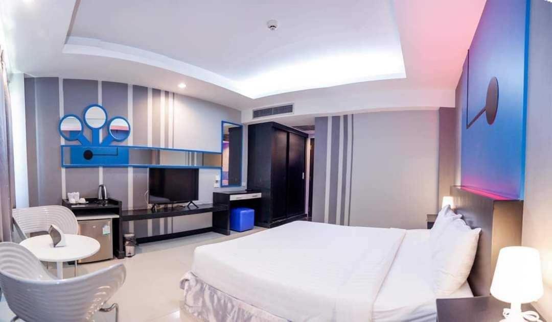Capital O 75514 Vasidtee City Hotel Szuphanburi Kültér fotó